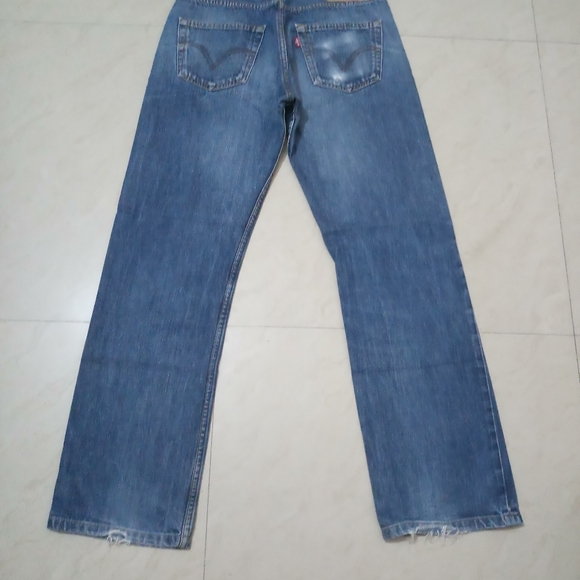 Original Levi's 501s straight fit jeans - Picture 4 of 7